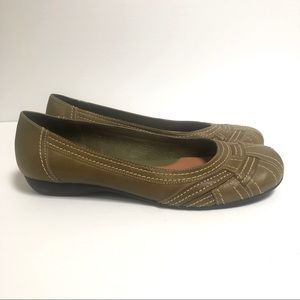 Nurture 8.5 Ballet Flats Army Green Olive Stitch